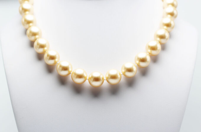 Cream Pearl Strand Necklace with Silver Clasp