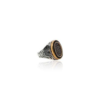 Decorative Onyx Signet Ring In Silver